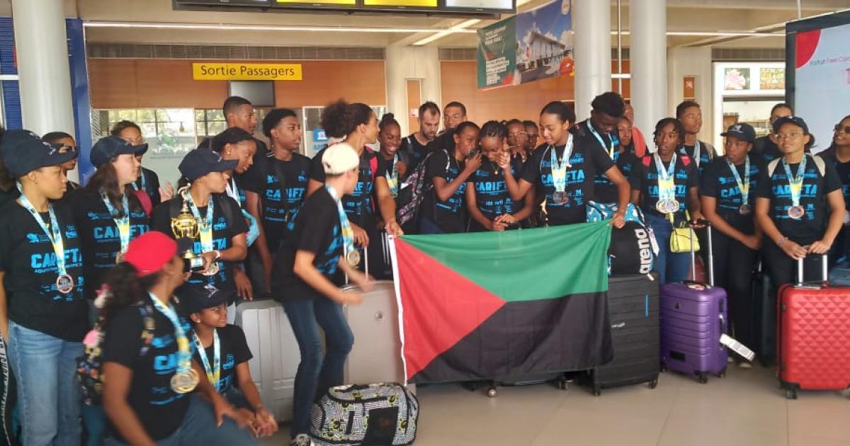 38 médailles dont 4 en or pour les nageurs martiniquais aux Carifta Games