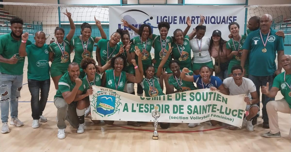 Volley-ball : les femmes de l’Espoir de Sainte-Luce sacrées championnes de Martinique