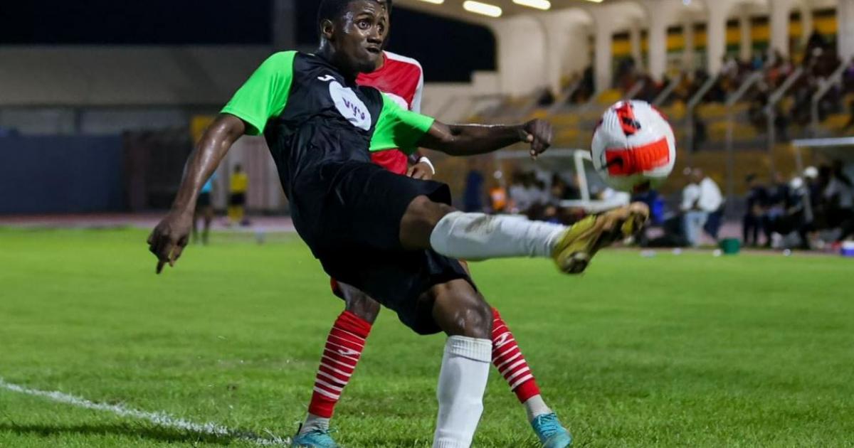    





Fred Senga, joueur du Club Franciscain, est sorti du coma




