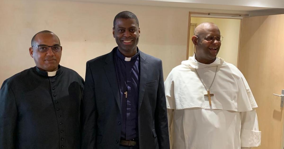     





[Vidéo]Monseigneur Philippe Guiougou est arrivé en Guadeloupe




