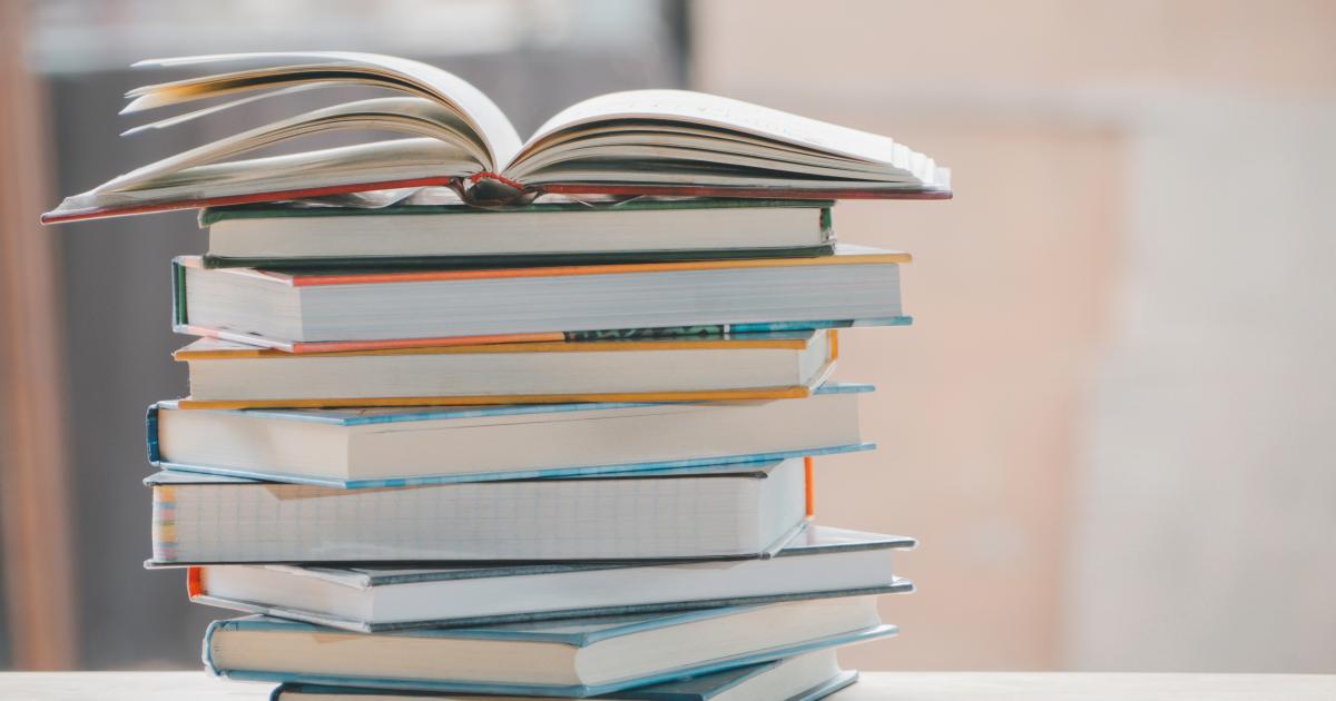 « Le livre papier reste prédominant par rapport aux livres numériques »