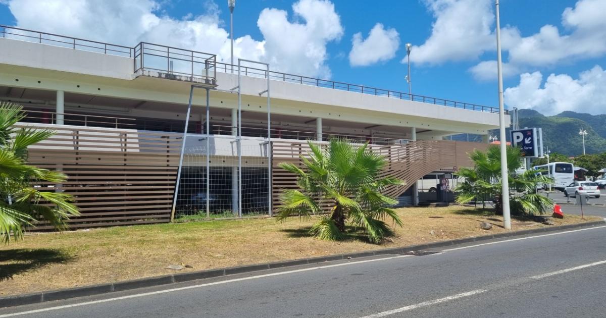Une pétition contre la vente du parking Horizon à une multinationale à Basse-Terre