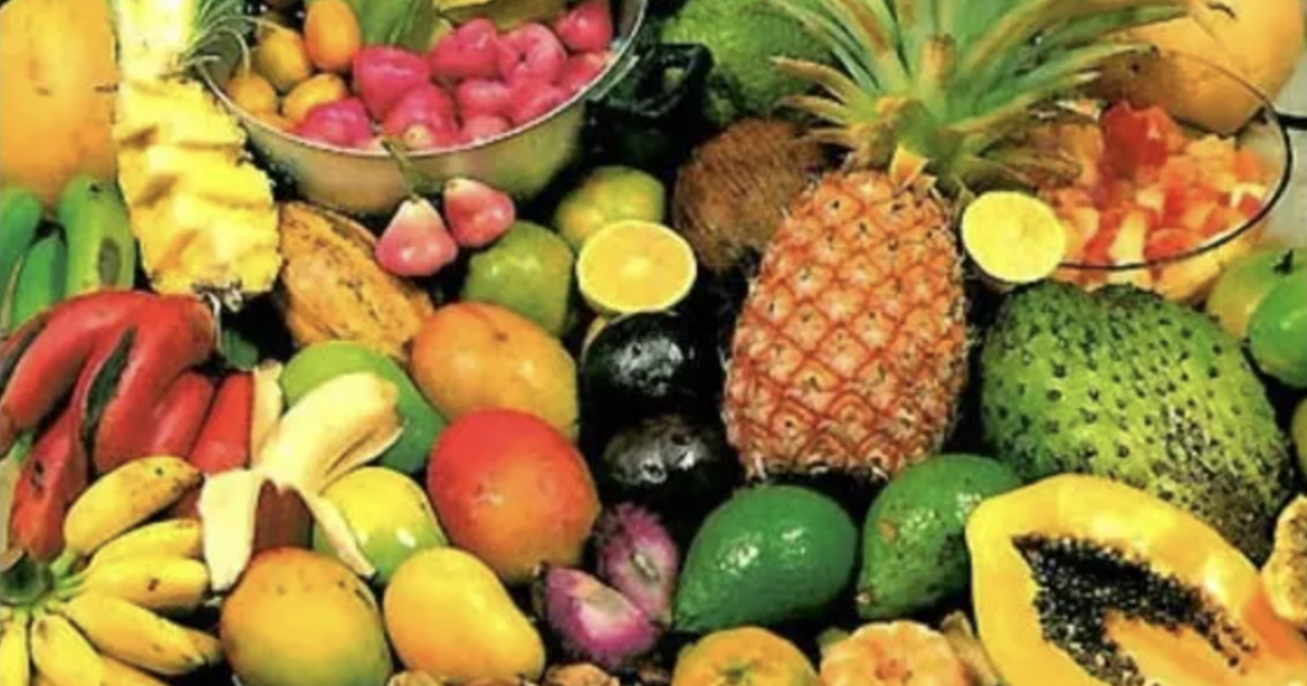 À la Réunion, Elisabeth Borne annonce 10 millions d’euros pour la filière fruits et légumes d’Outre-mer