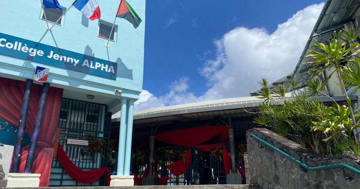 Le collège Dillon 2 prend le nom de Jenny Alpha