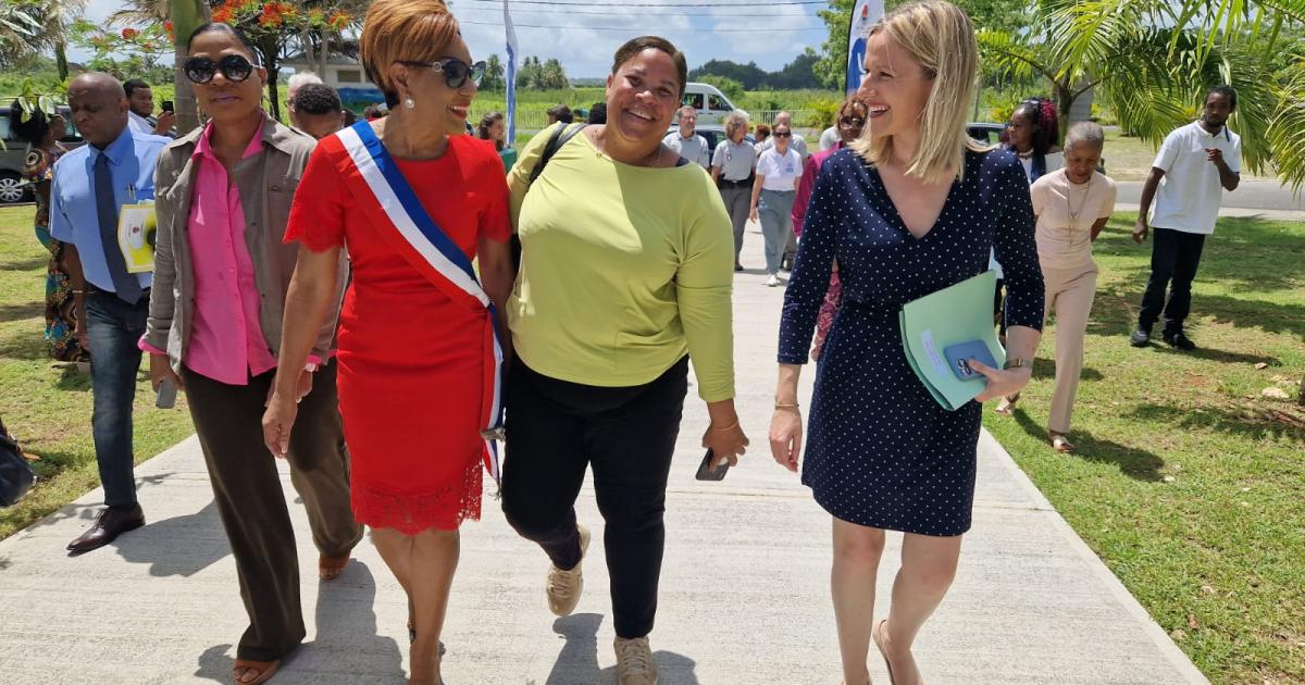 La secrétaire d’Etat à l’écologie, Bérangère Couillard en visite en Guadeloupe