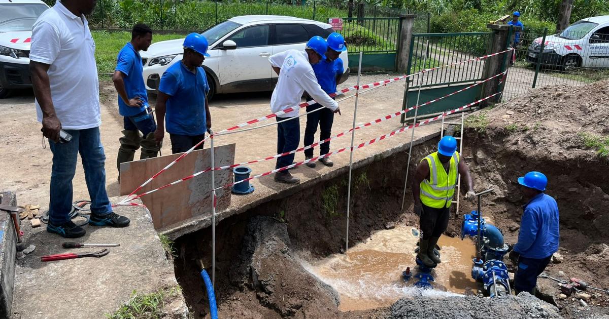     





Casses successives à l’usine du Lorrain : 3000 foyers privés d’eau




