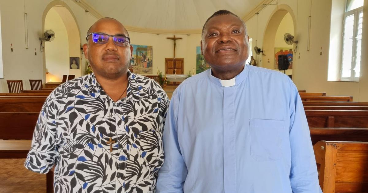     





Début de la Neuvaine du Carmel pour les catholiques




