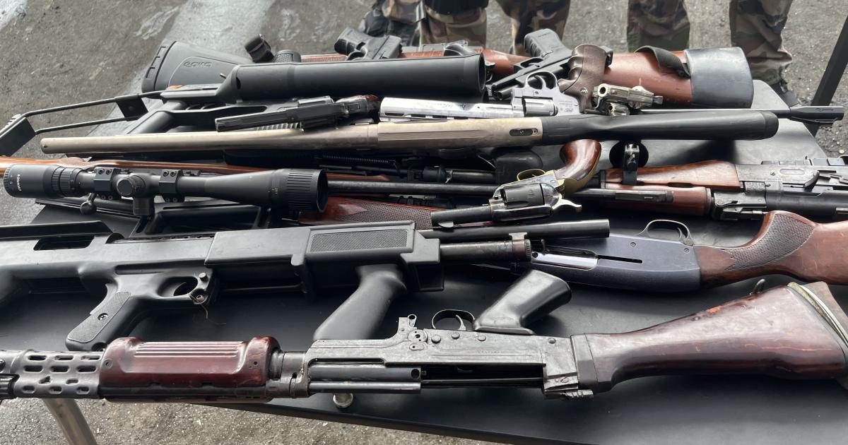     





[DOSSIER 3/5] Narcotrafic aux Antilles : cocaïne, armes et gangs




