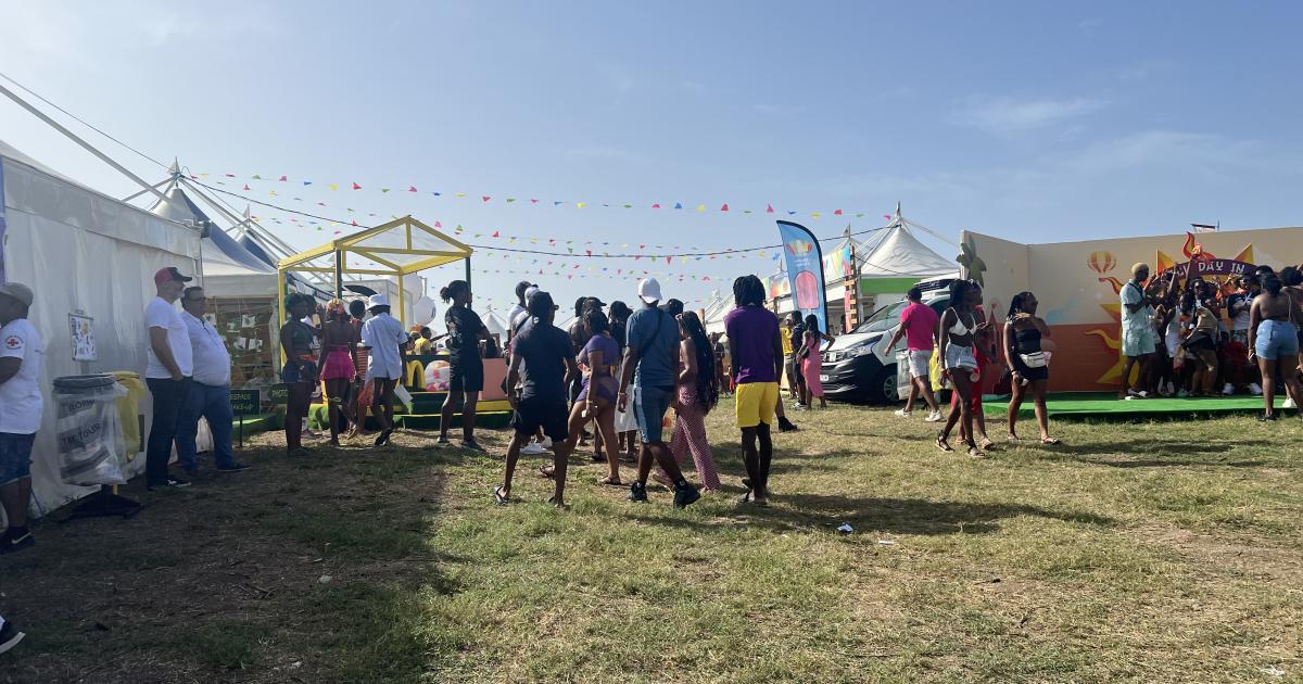     





All Day In Festival : premier bilan et lancement du jour 2




