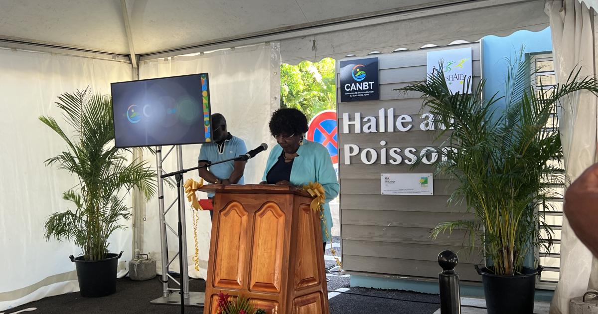 La ville de Deshaies accueille sa nouvelle halle aux poissons