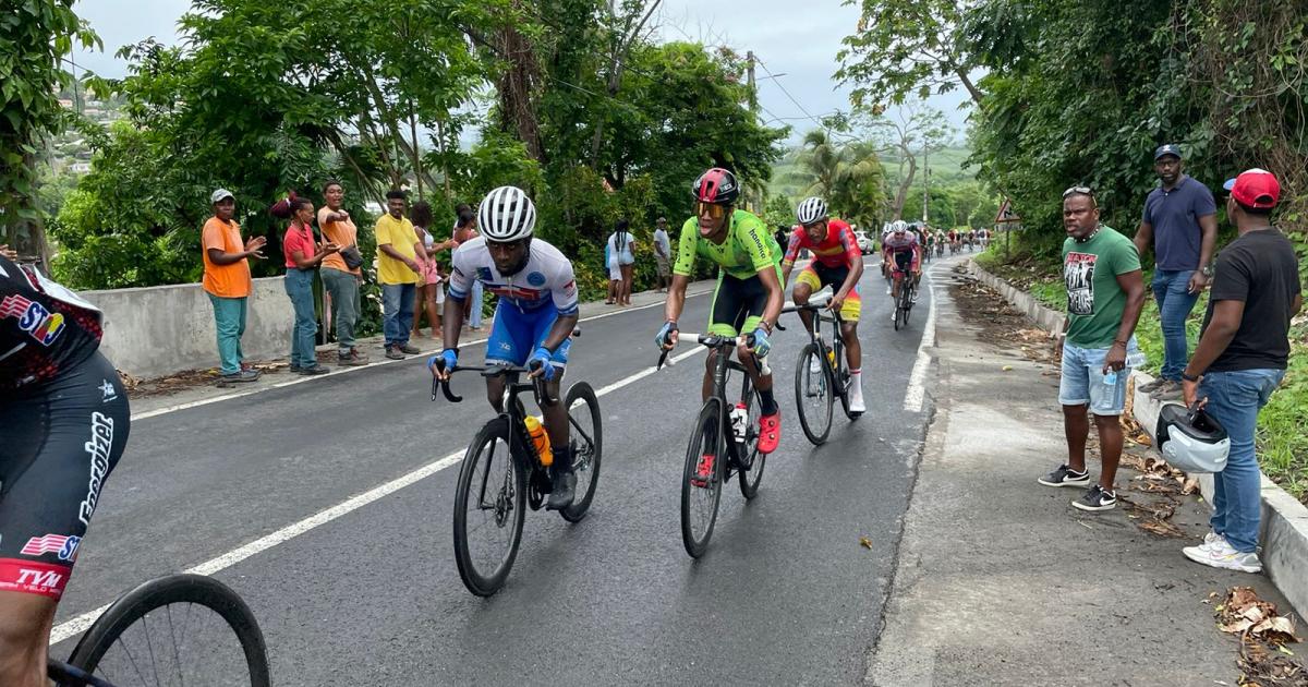     





[⭕️Direct vidéo?‍♂️] Suivez la cinquième étape du tour cycliste de Martinique 2023




