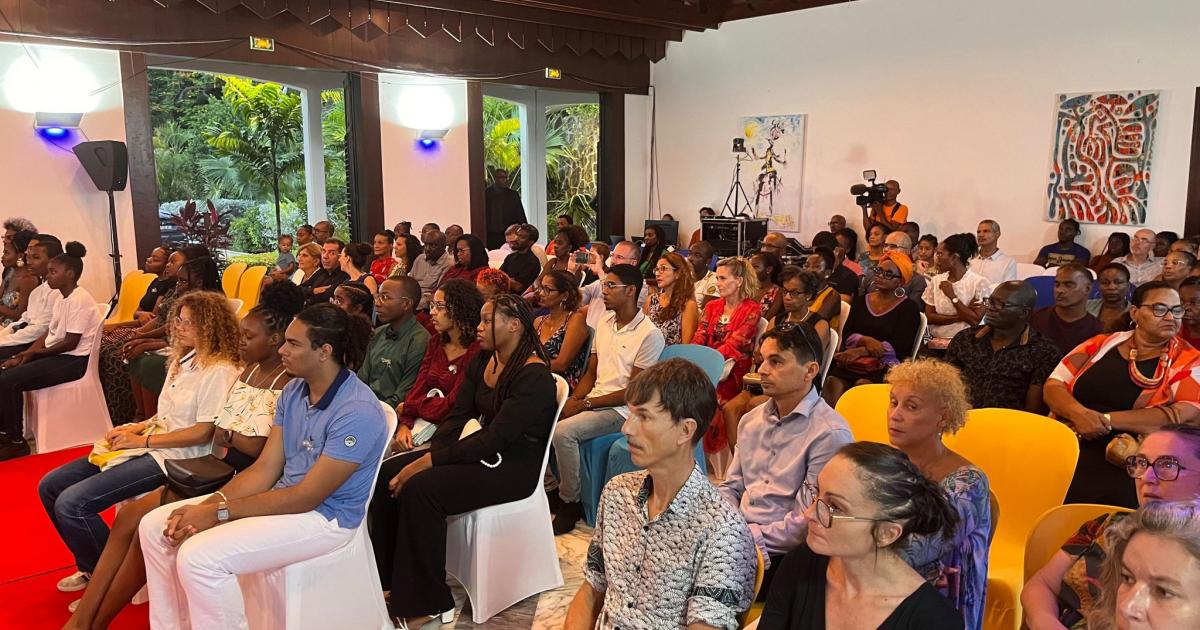     





Les meilleurs bacheliers de Guadeloupe récompensés




