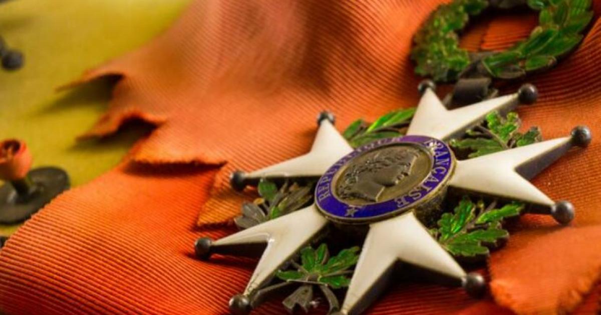     





Qui sont les récipiendaires de la légion d'honneur du 14 juillet en lien avec les Outre-mer ?




