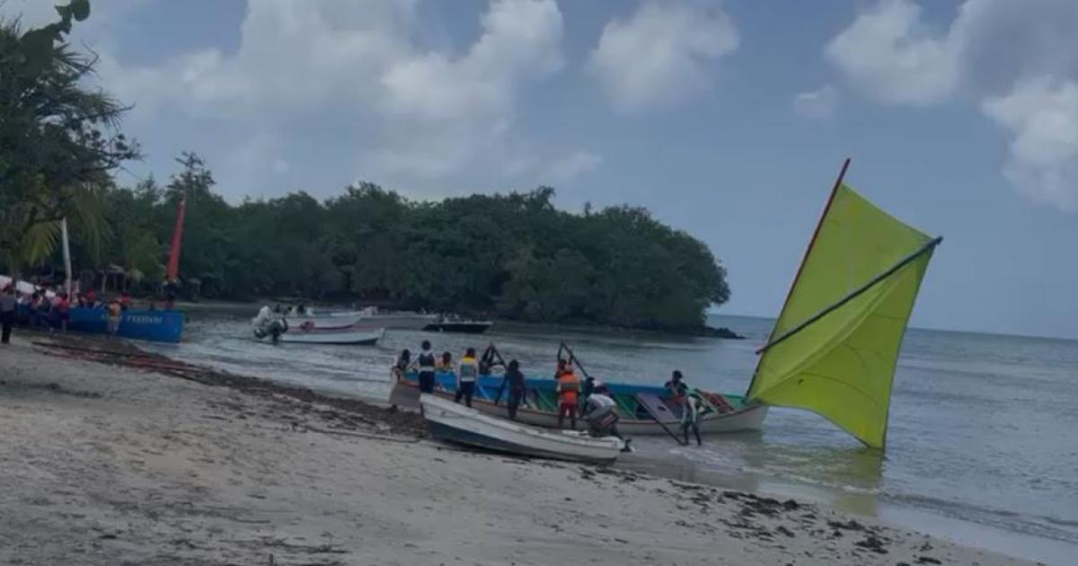     





En yole, les jeunes de la PJJ font cap vers la réinsertion





