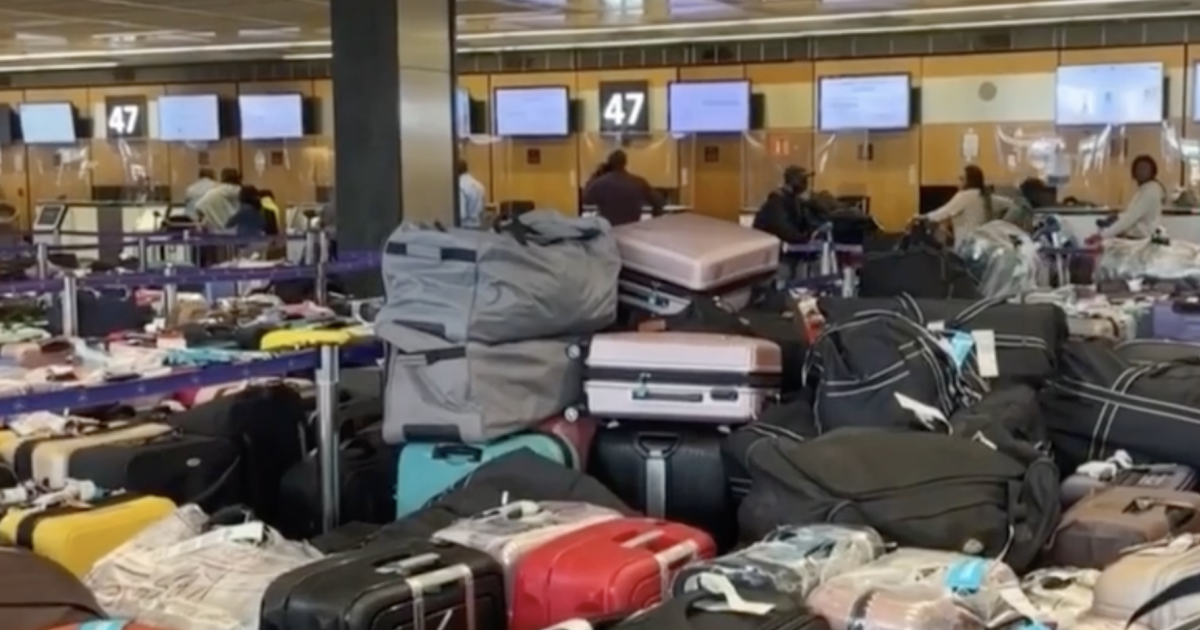 Après la panne à Orly, les voyageurs d’Air Caraïbes ont récupéré leurs bagages