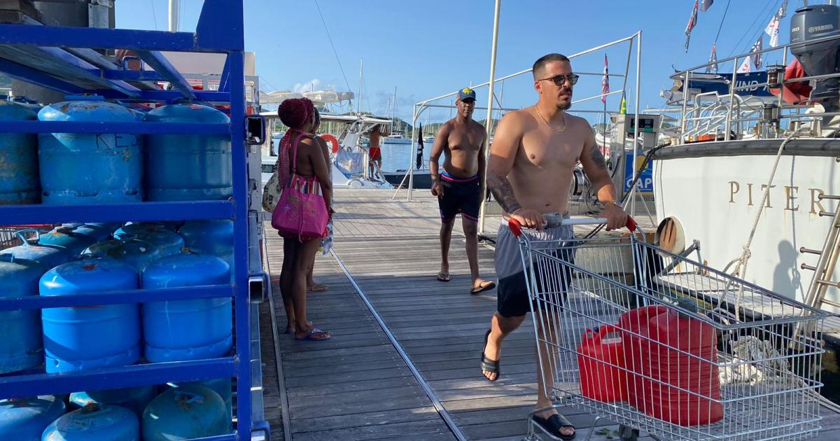 L’effervescence dans les marinas, avant chaque étape du Tour des Yoles