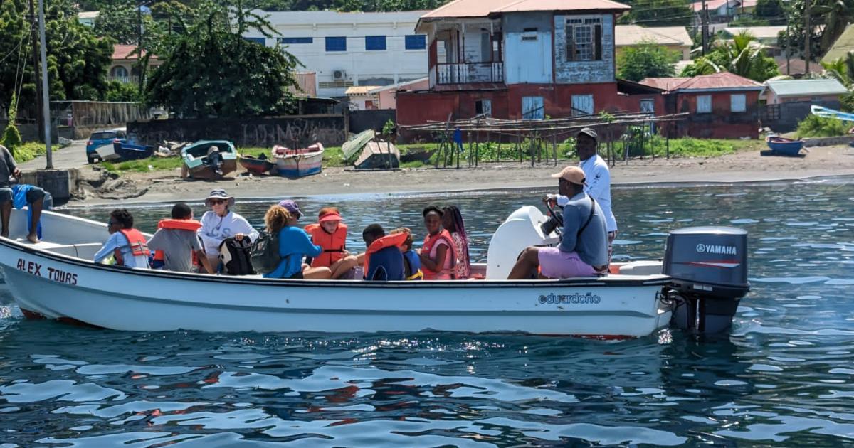     





Protection des cétacés : une association martiniquaise sensibilise à Saint-Vincent et les Grenadines




