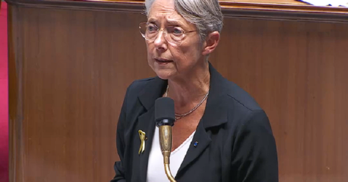 Elisabeth Borne interpellée sur les Outre-Mer lors de la reprise parlementaire