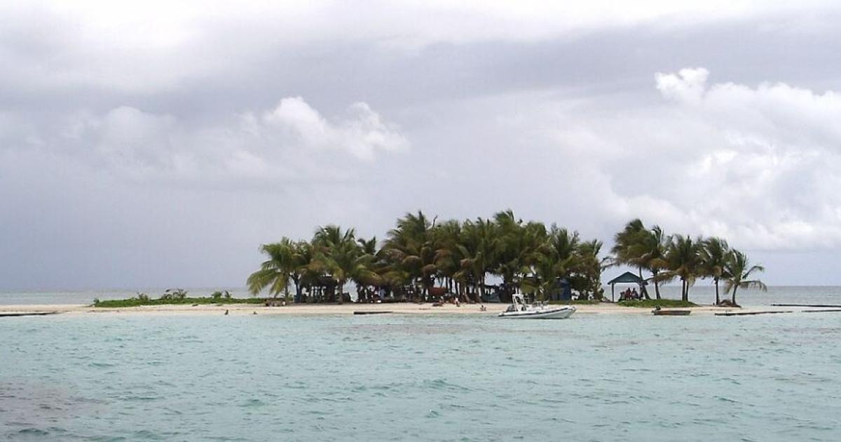     





Les débarquements sont interdits sur l'îlet Caret




