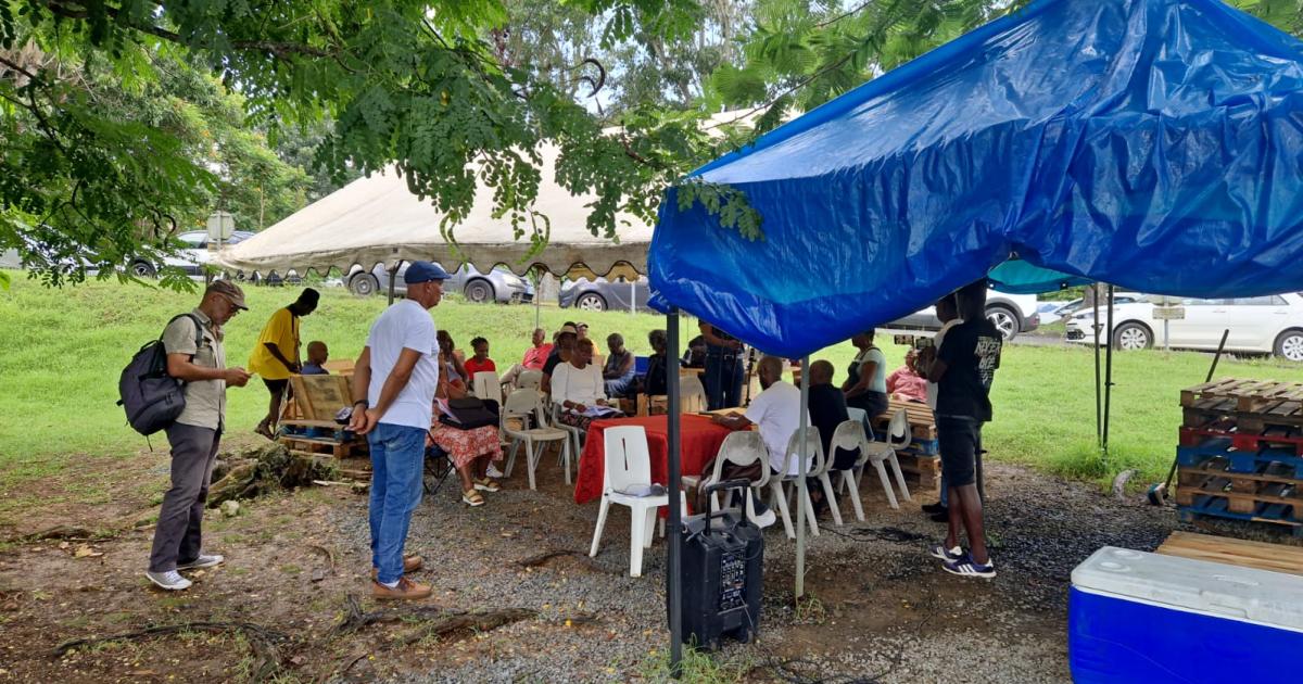     





CHU de Guadeloupe : les syndicats poursuivent la lutte





