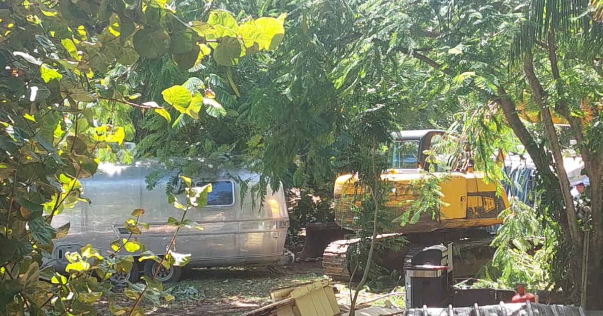 Sainte-Anne : la mairie fait évacuer les caravanes d’Airstream de la Pointe Marin