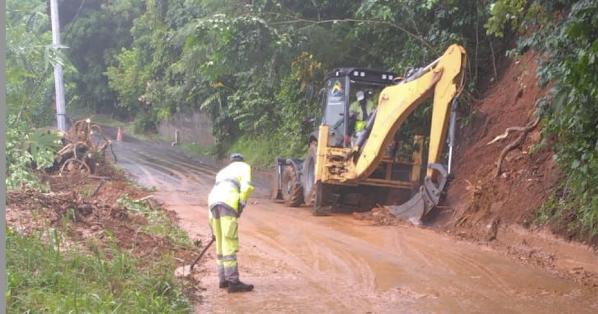 La Martinique en vigilance Jaune pour la houle, maintenue en Orange pour « fortes pluies »