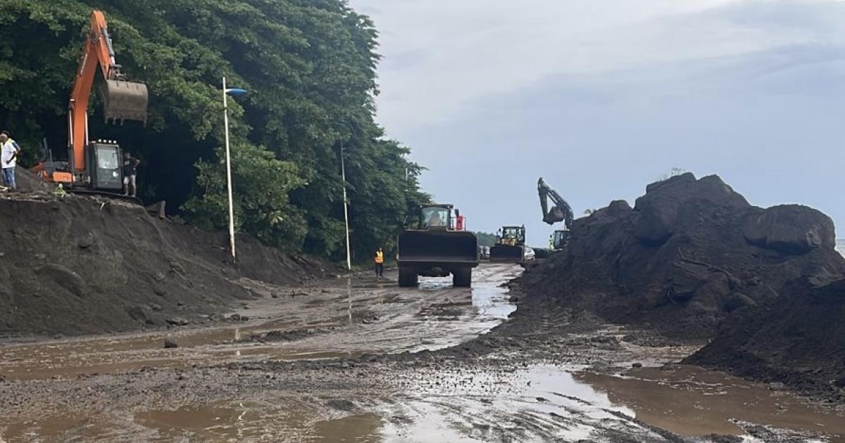 Après la tempête Philippe, le déblaiement continue sur la RD6, « fermée jusqu’à nouvel ordre »