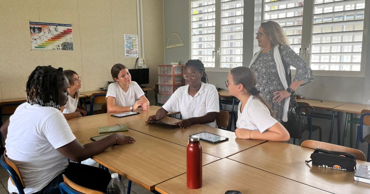     





Plus de 3000 élèves participent à des classes de remise à niveau pendant ces vacances de Toussaint




