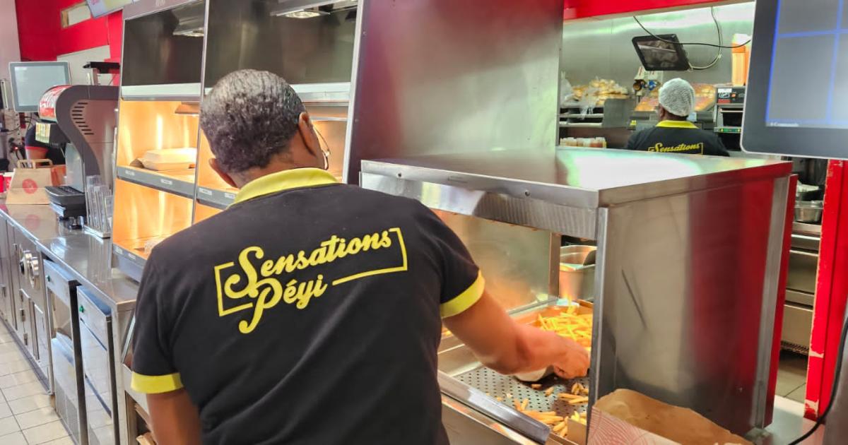 Un premier fast-food lance la vaisselle réutilisable en Martinique