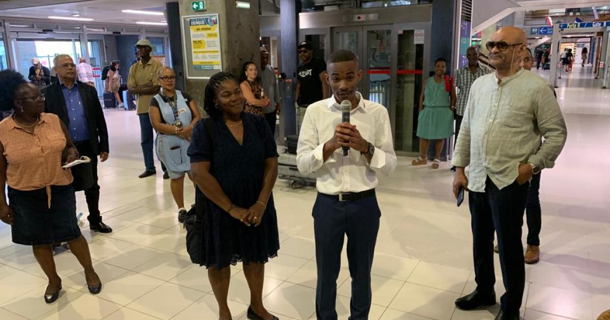 Guarik Landry, le plus jeune pilote de ligne en Europe de retour en Guadeloupe
