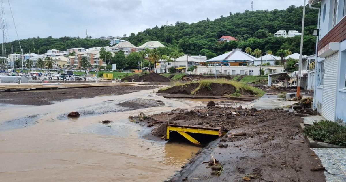     





Un an après Fiona, la marina de Rivière Sens à Gourbeyre de nouveau endommagée




