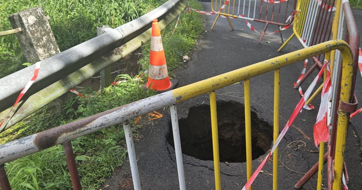     





Un gros affaissement sur le pont de Sarrault perturbe la vie des riverains au Lamentin




