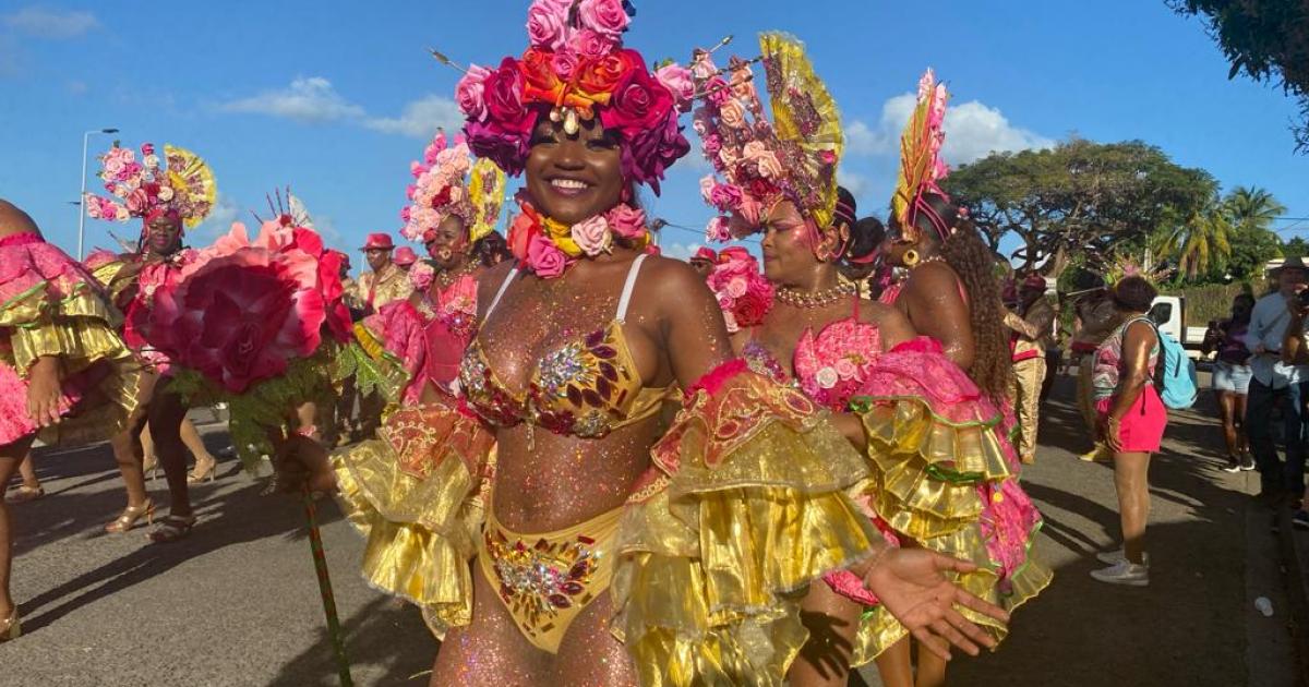     





Festival de couleurs pour le Kannaval Lima’ss à Sainte-Rose




