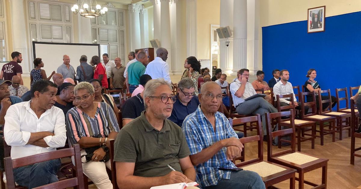 Reçus en préfecture, les agriculteurs ont 5 jours pour faire remonter leurs doléances