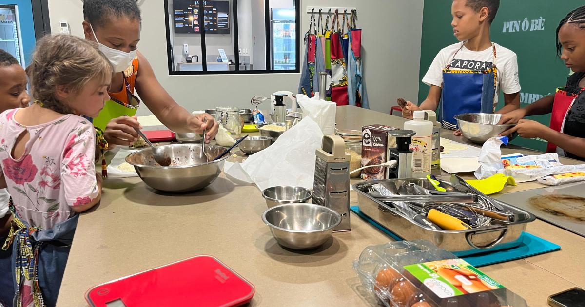 Quand les enfants apprennent à réaliser leur propre galette