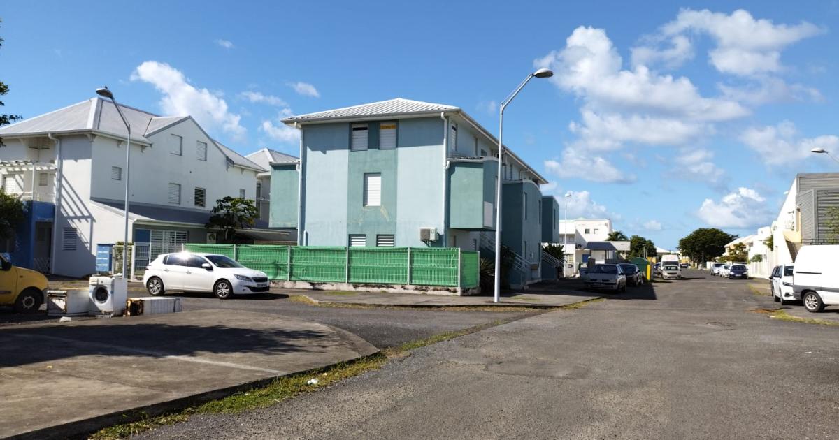    





À la cité Paul Mado, les habitants n'en peuvent plus du sabotage de l'éclairage public




