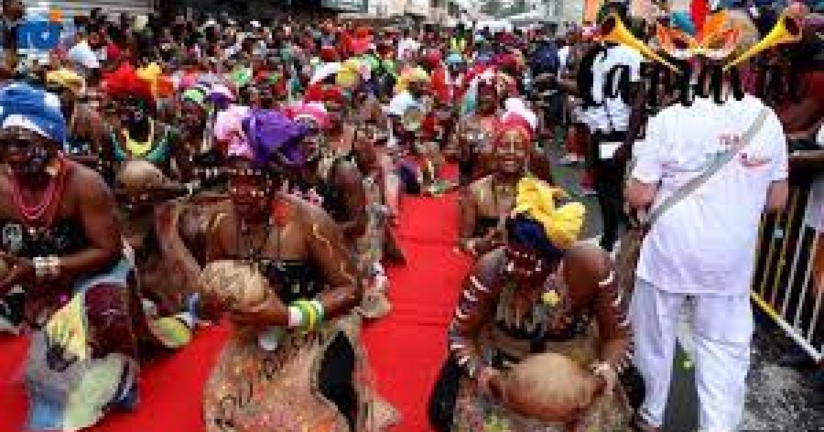     





La parade Festy’Roi du Lamentin ouvre la saison du carnaval 2024 en Martinique




