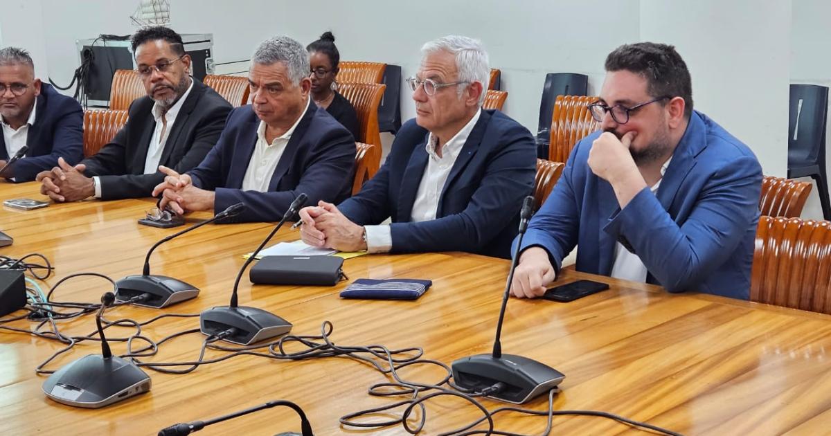     





Le président de la CCI France de passage en Guadeloupe




