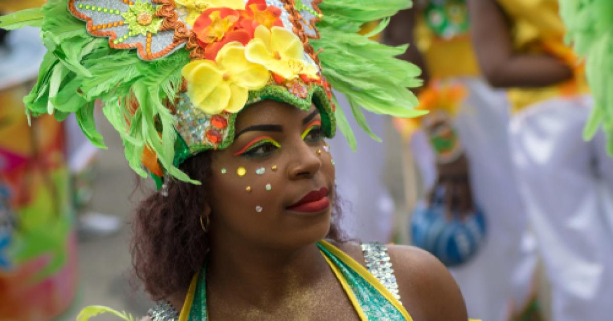     





La grande foule attendue pour la parade unitaire du dimanche gras à Pointe-à-Pitre




