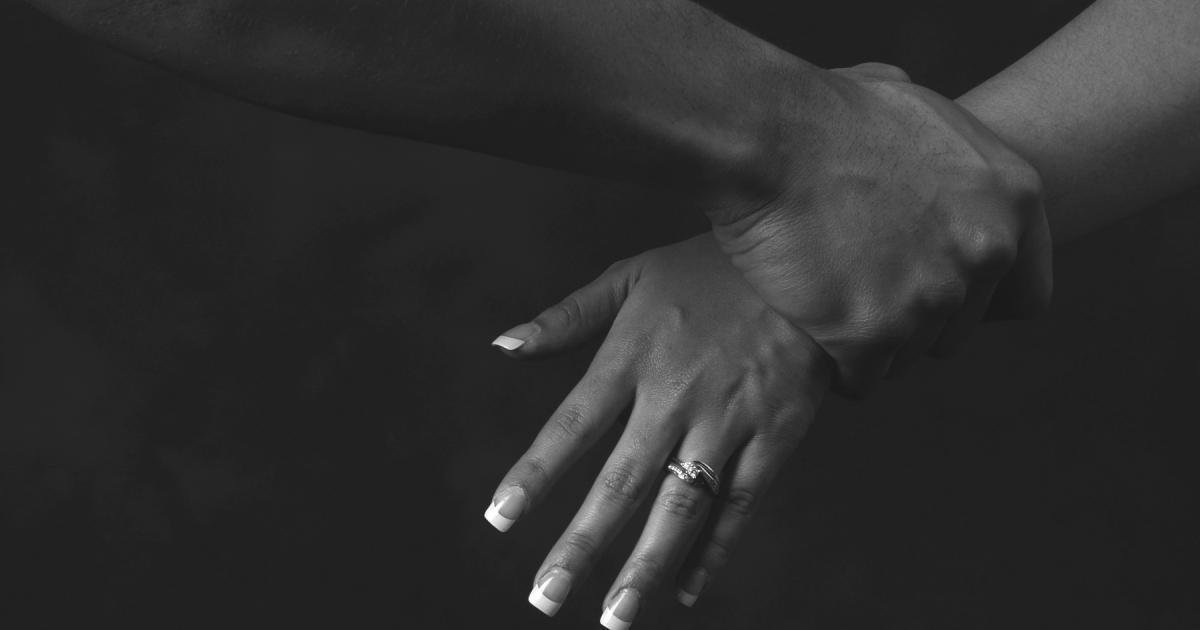 Féminicide à Fort-de-France, les associations féministes en colère après « une Saint-Valentin de l'horreur »