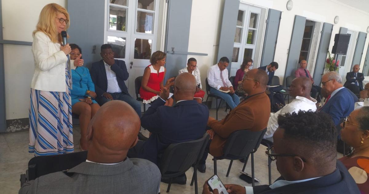 La ministre Dominique Faure à la rencontre des élus à Saint-Claude