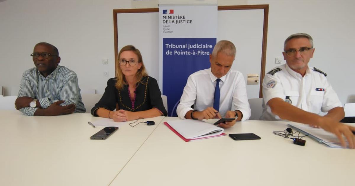 Agressions à l’arme blanche à Pointe-à-Pitre : une expertise psychiatrique demandée pour la femme de 30 ans