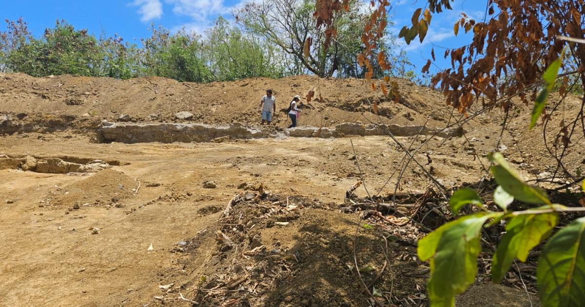     





Des fouilles archéologiques menées au Vauclin sur le terrain d’une jeune propriétaire 




