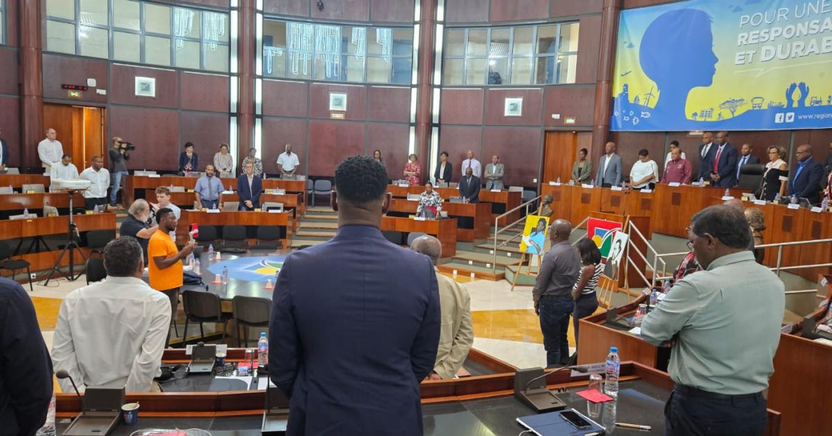 Avant le vote du budget 2024, la Région Guadeloupe rend hommage à Maryse Condé