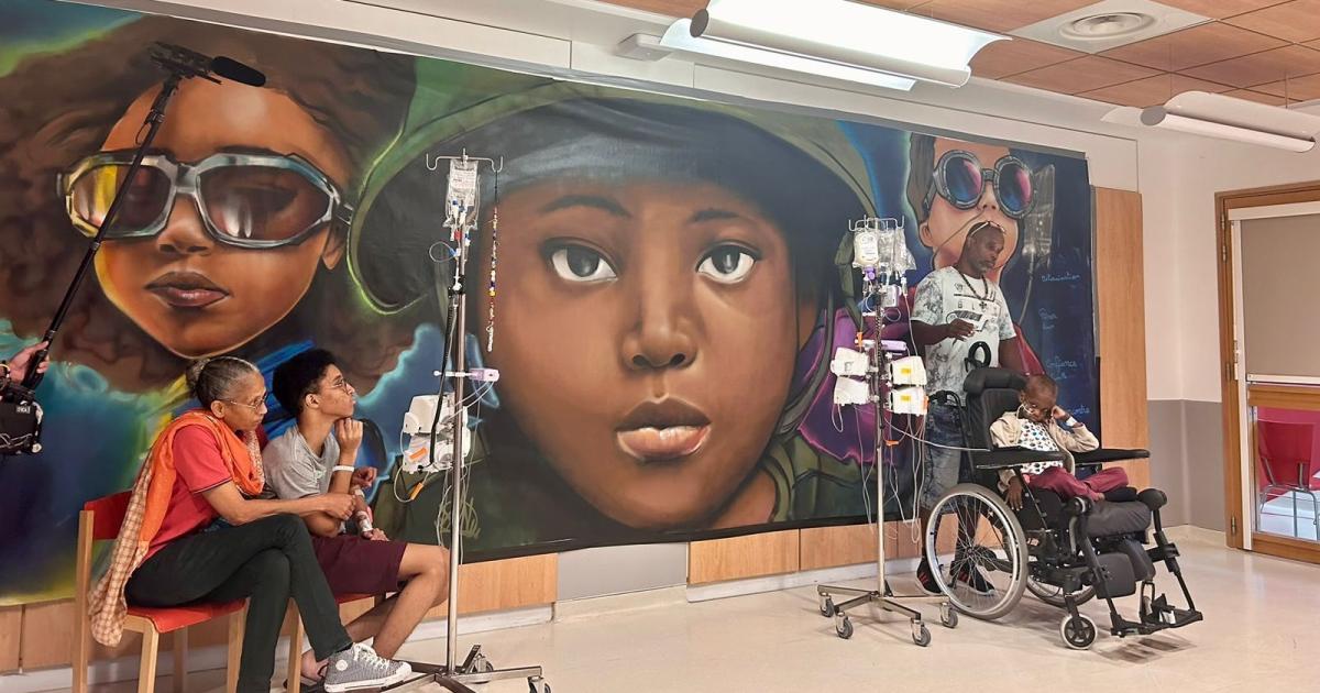     





Une fresque itinérante en soutien aux enfants malades de Martinique s'installe en région parisienne




