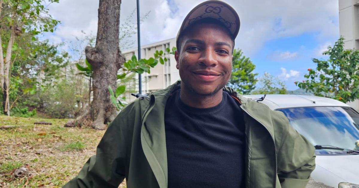     





Jérémy Sébas, le footballeur de L1 du RC Strasbourg se ressource en Martinique




