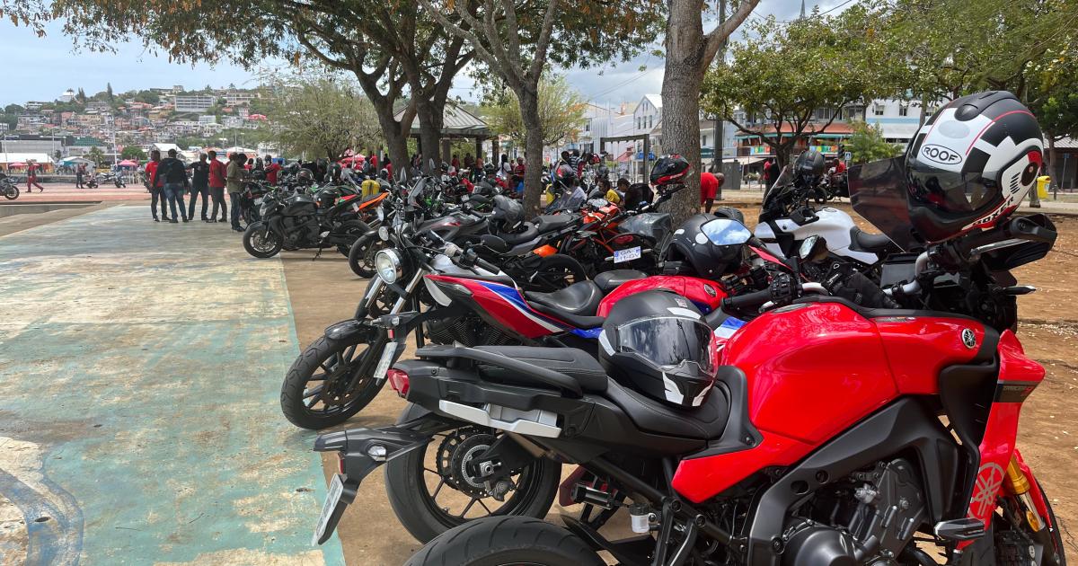 Des motards de Martinique se mobilisent contre l'instauration du contrôle technique obligatoire