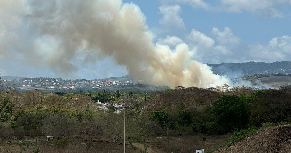 Impressionnant incendie à Génipa