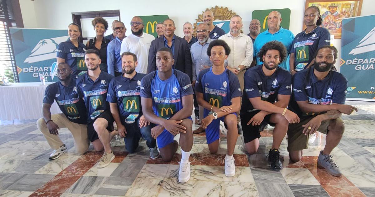 La « Air Caraïbes Camp Didier Dinart 33 » au service des jeunes handballeurs de Guadeloupe