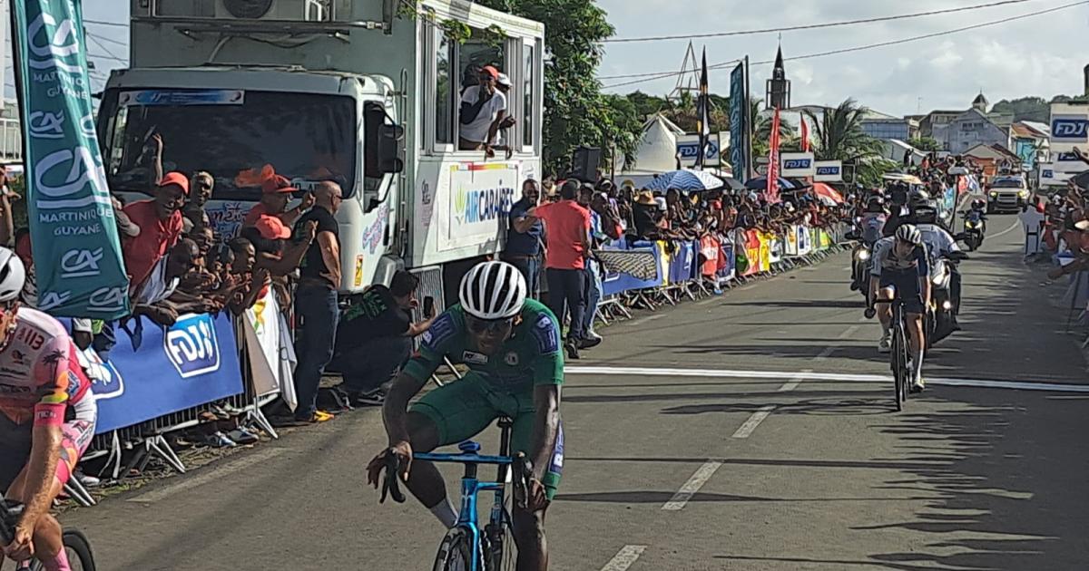     





[DIRECT] Tour cycliste de Martinique : Edwin Nubul gagne la 8ème étape, Stefan Bennett grand vainqueur ! 




